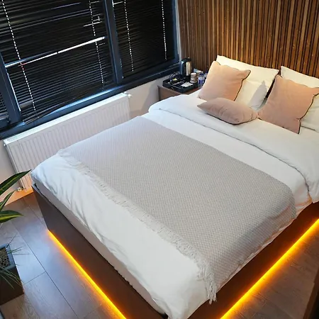 Hotel Vicolo Kadikoey 3*